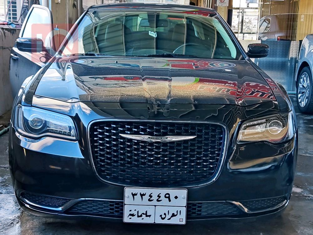 کرایسلەر 300